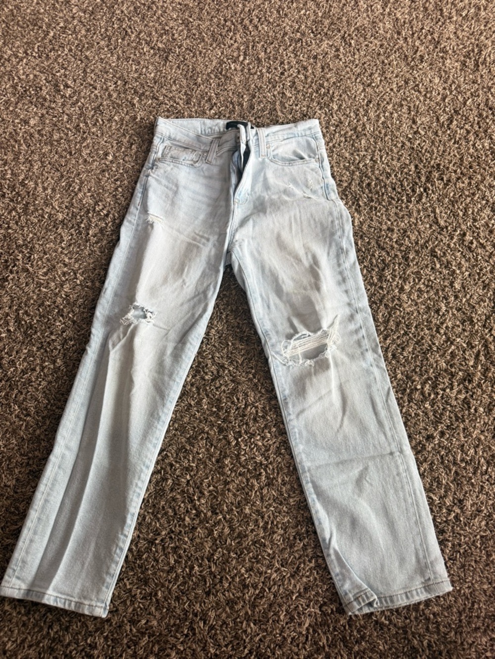 Light Wash Ripped Women’s Jeans - Casual Straight Leg